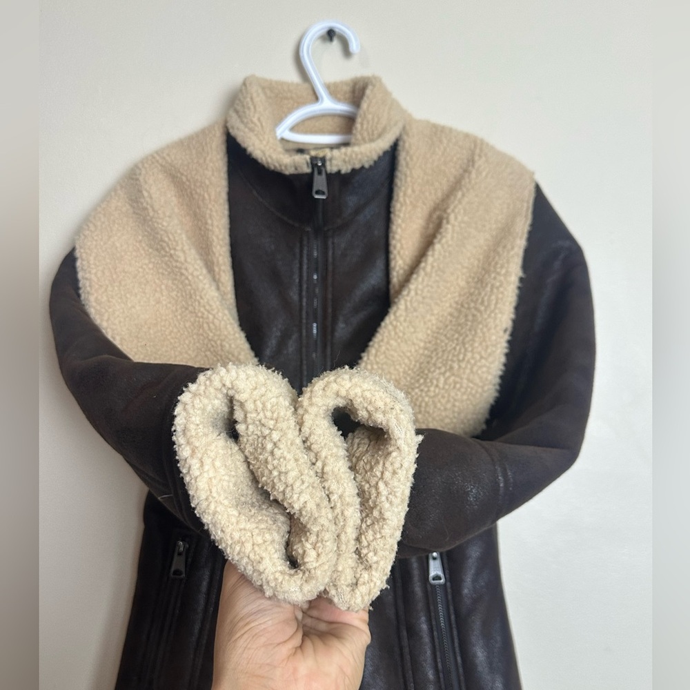 Soia & Kyo Brown Teddy Jacket with Cream Accents szie XS - Picture 3 of 7